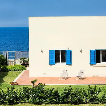 Ala * אוגוסטה